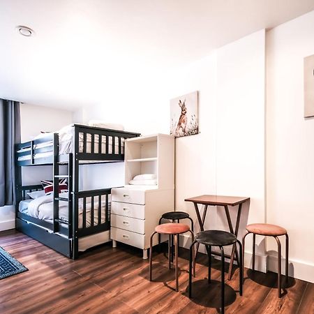 Spacious Apartment In Piccadilly Sleep 6 Vrb ロンドン エクステリア 写真